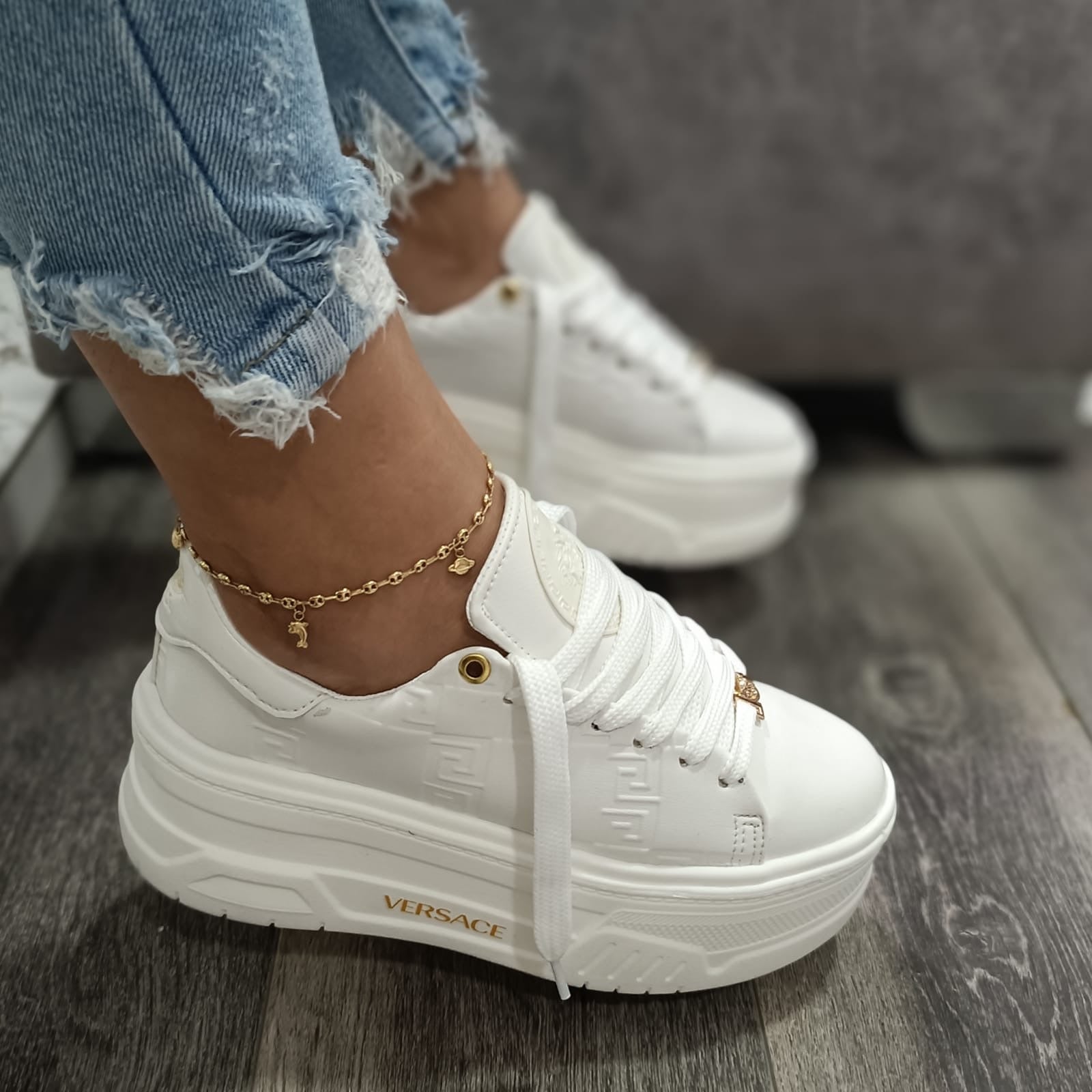 Tenis