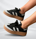 Tenis