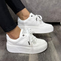 Tenis
