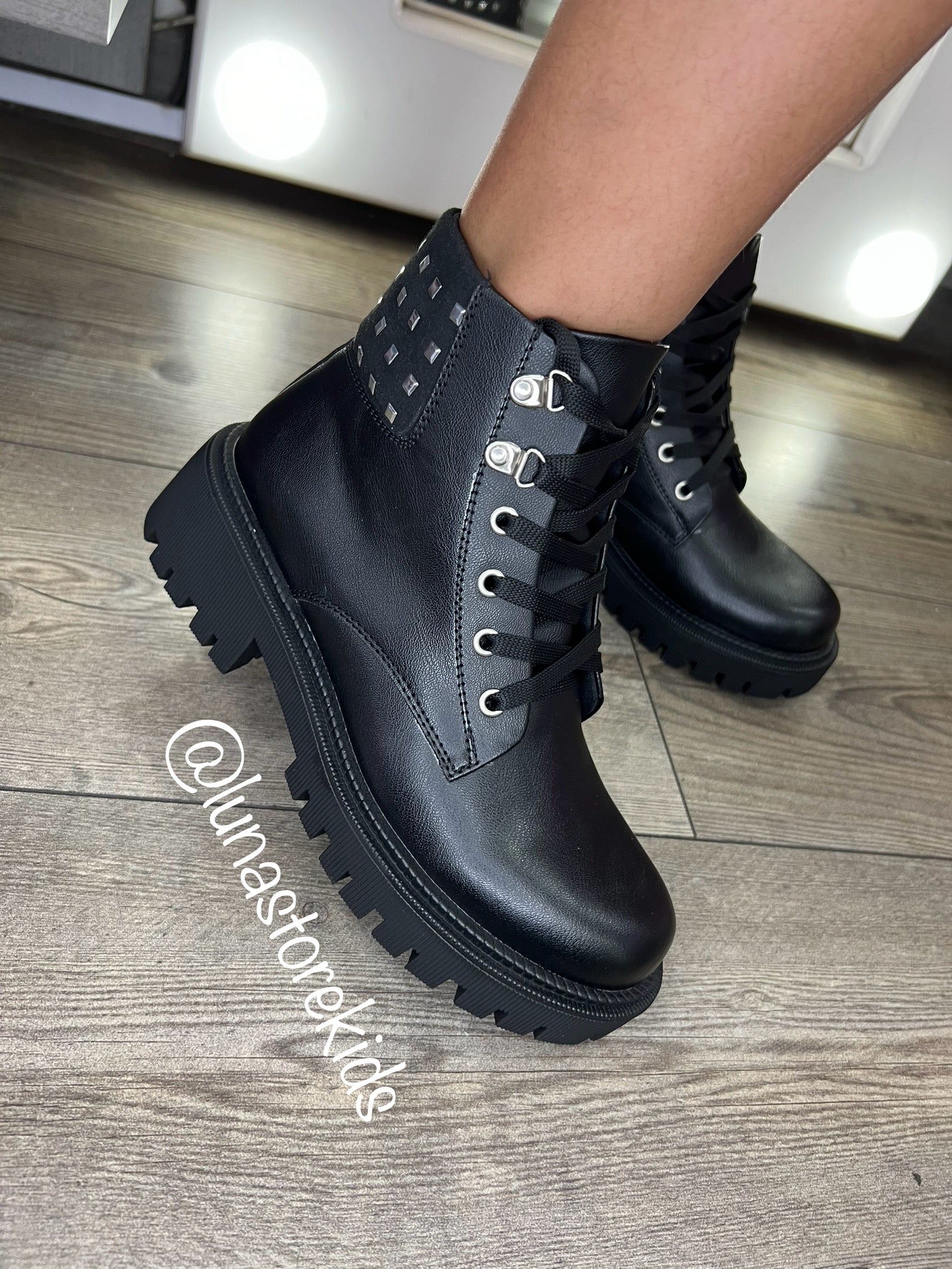 Talla 37, 36, 33, 32, 30
