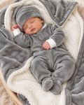 Kit Cobija con pijama y Gorro