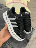 Tenis