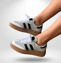 Tenis