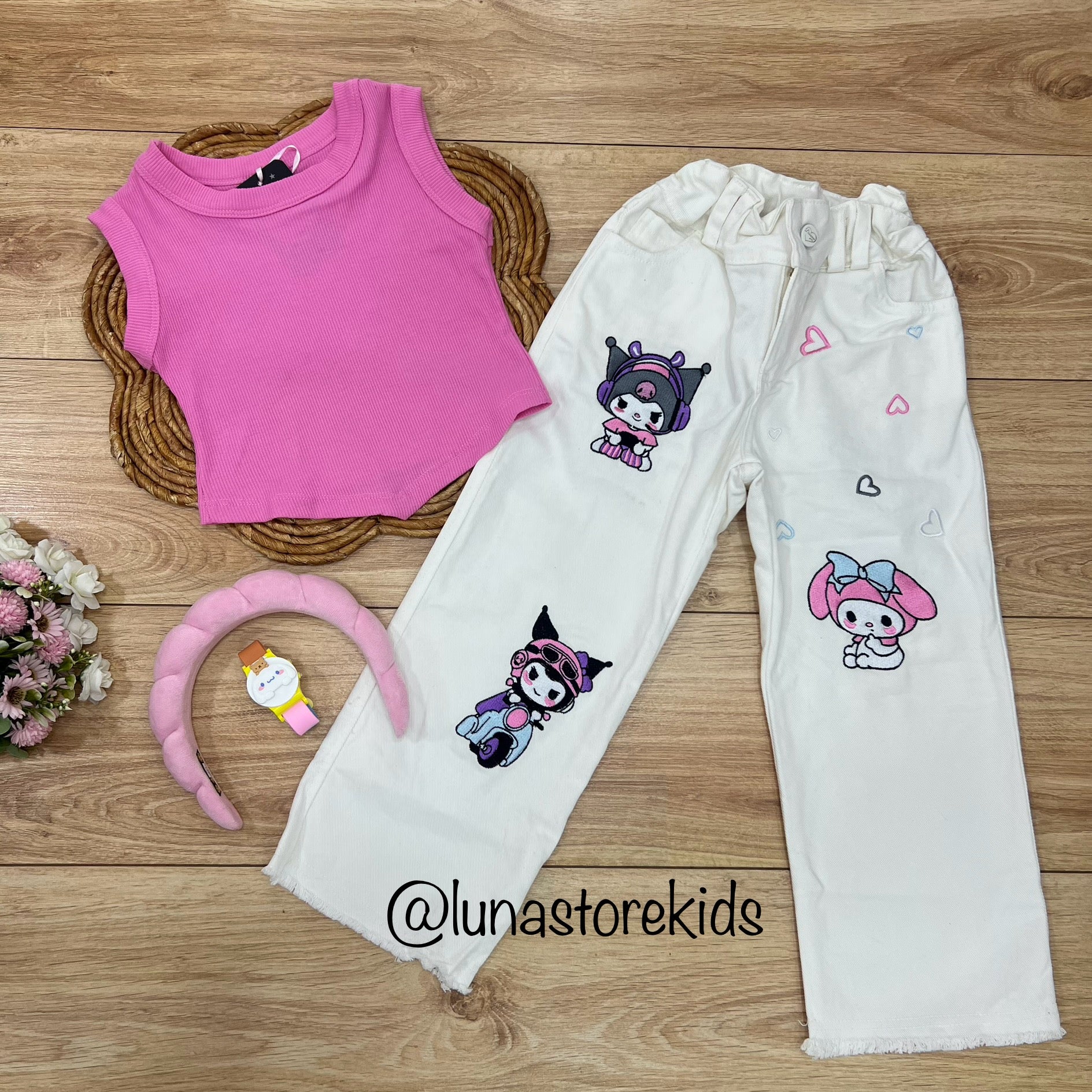 Conjunto de Jean Kuromi