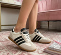 Tenis
