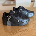Tenis